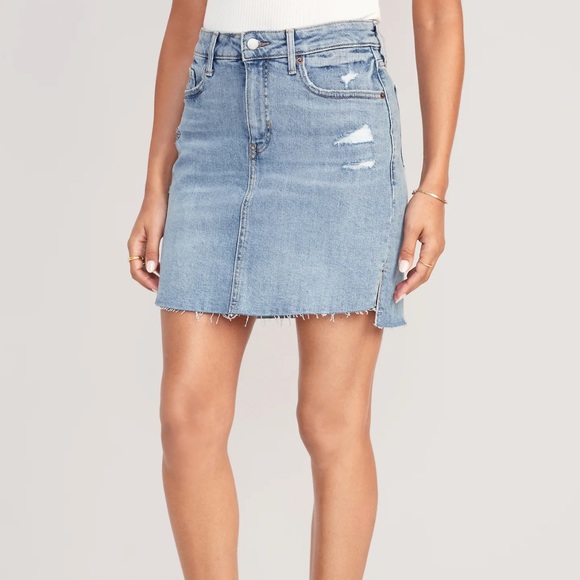 NWT OLD NAVY High-Waisted OG Straight Mini Cut-Off Jean Skirt Light Distressed - Picture 2 of 7